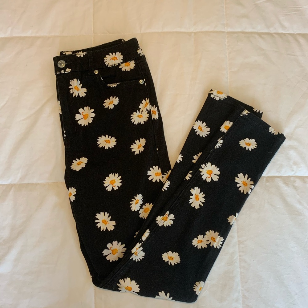 F21 high waisted daisy print pants